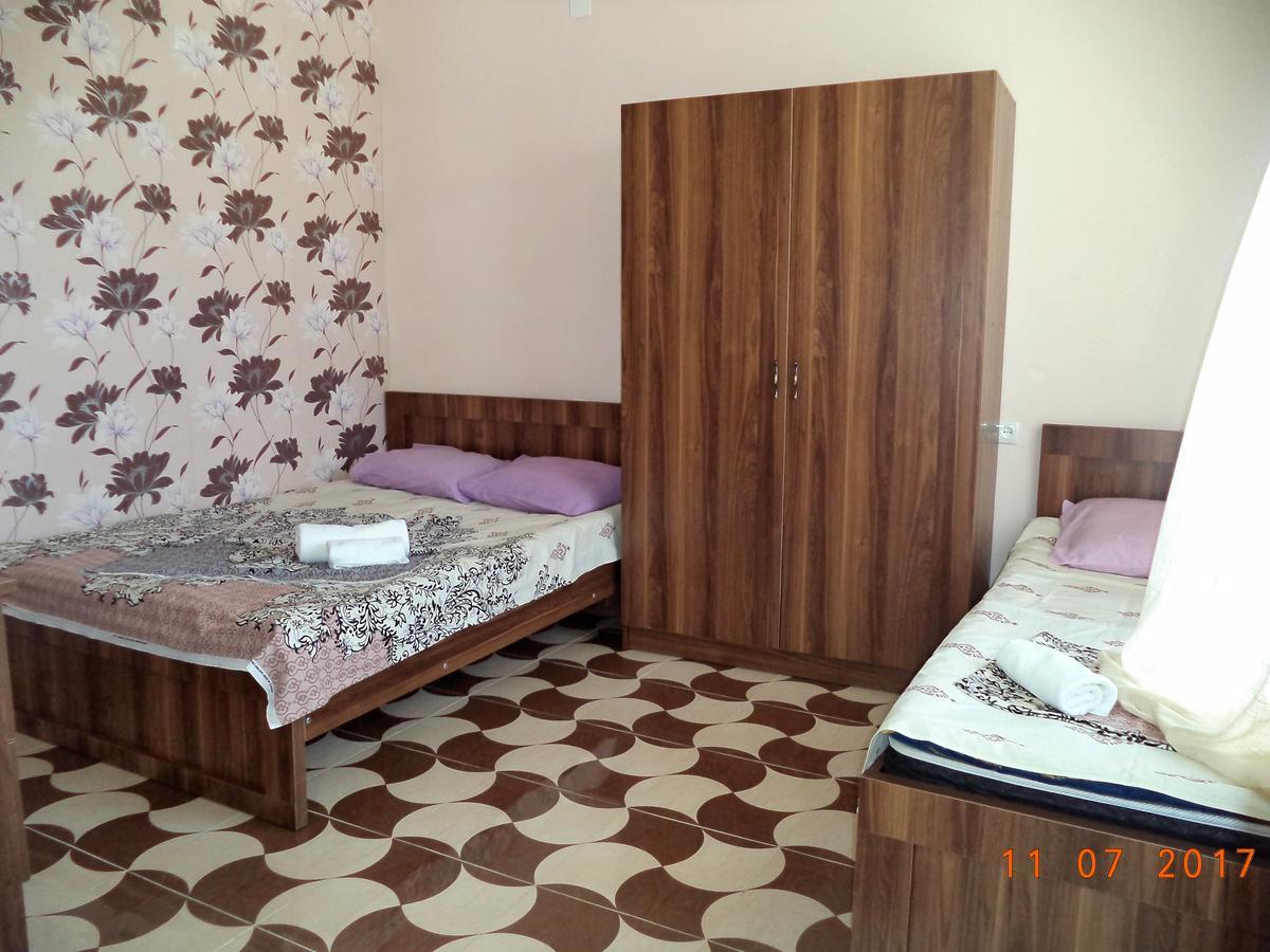 Live Inn Уреки Екстериор снимка