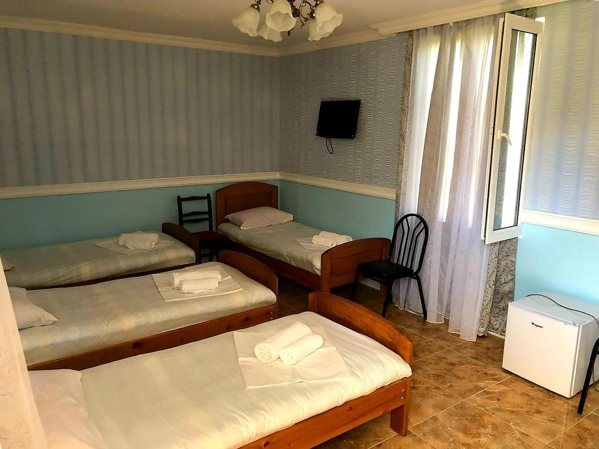 Live Inn Уреки Екстериор снимка