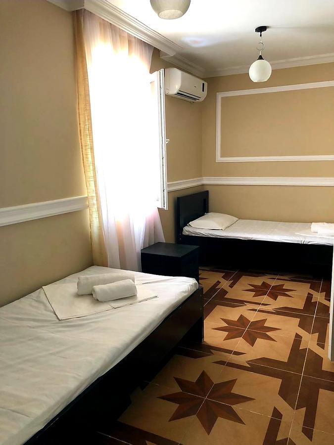 Live Inn Уреки Екстериор снимка